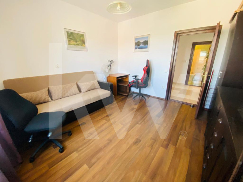 Apartament modern de închiriat 3 camere -  Zona Parcul Sub Arini 