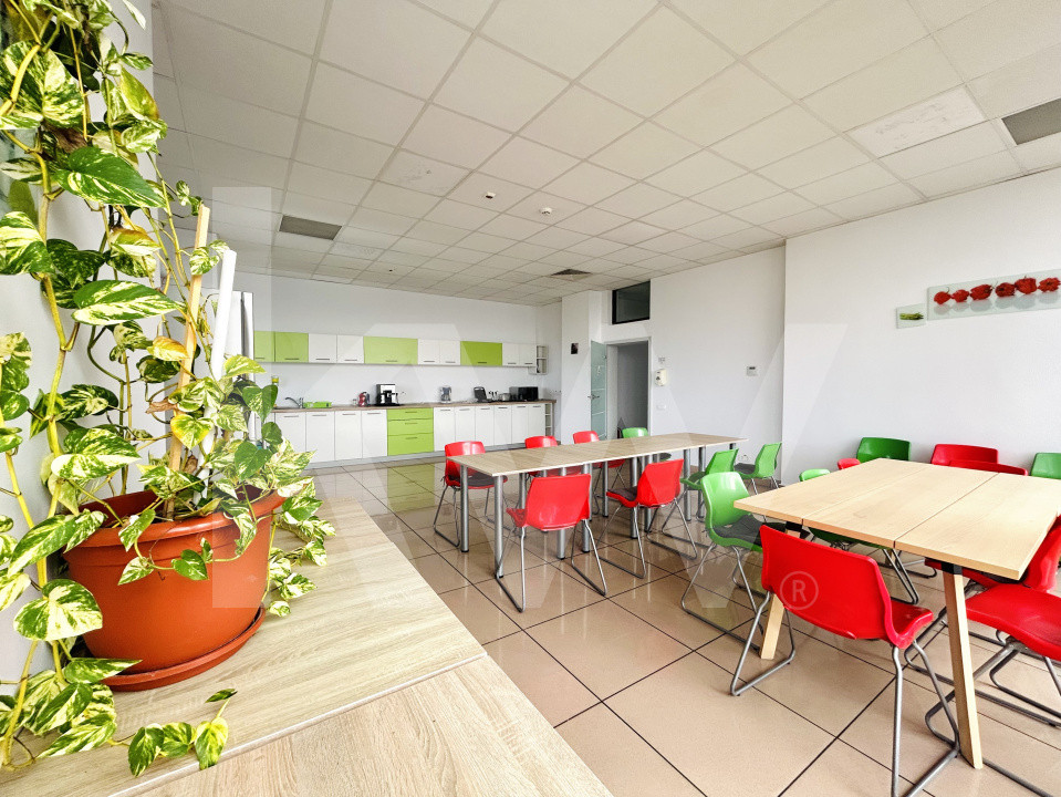 Spațiu birouri de închiriat/all inclusive/priveliște panoramică/etaj lV+etaj V 