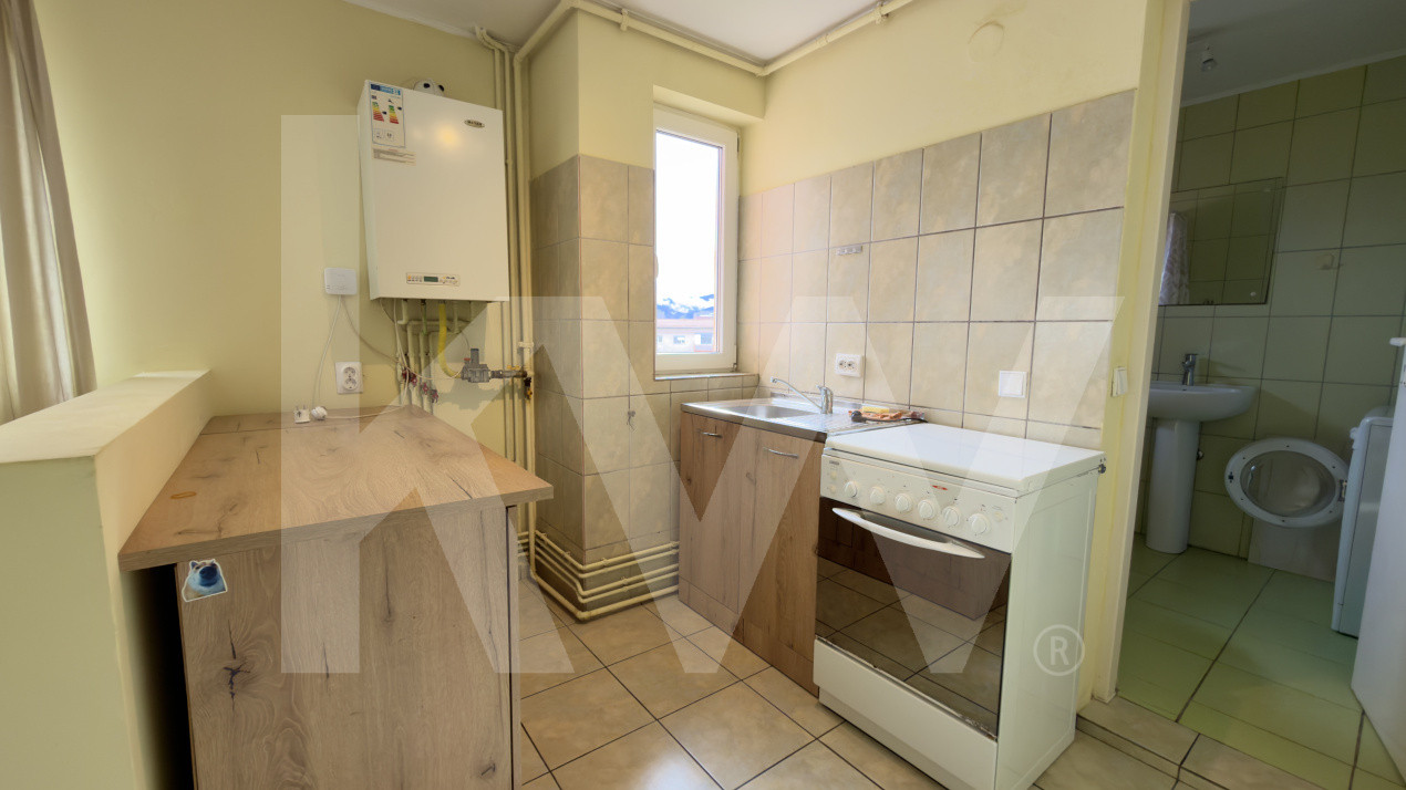 Închiriere apartament cu 3 camere pe două niveluri