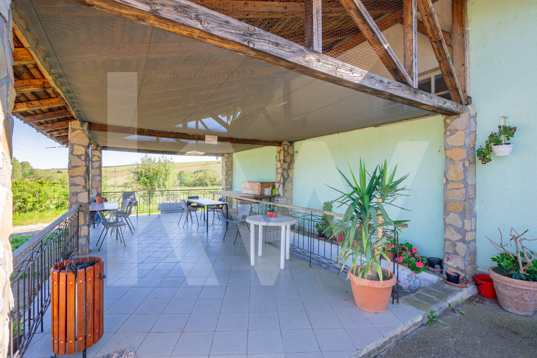 Complex industrial funcțional cu hale, teren generos cu acces A1-Sebes - Sibiu