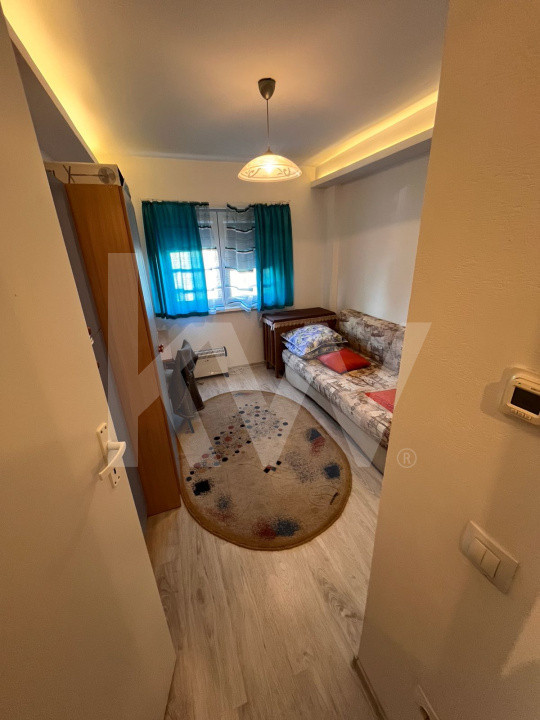 Apartament cu 4 camere mobilat utilat in Vasile Aaron 80 mp