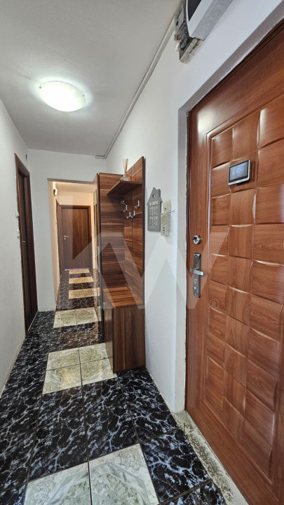 Apartament 3 camere de inchiriat – Vasile Aaron, zona Magazinul Barza