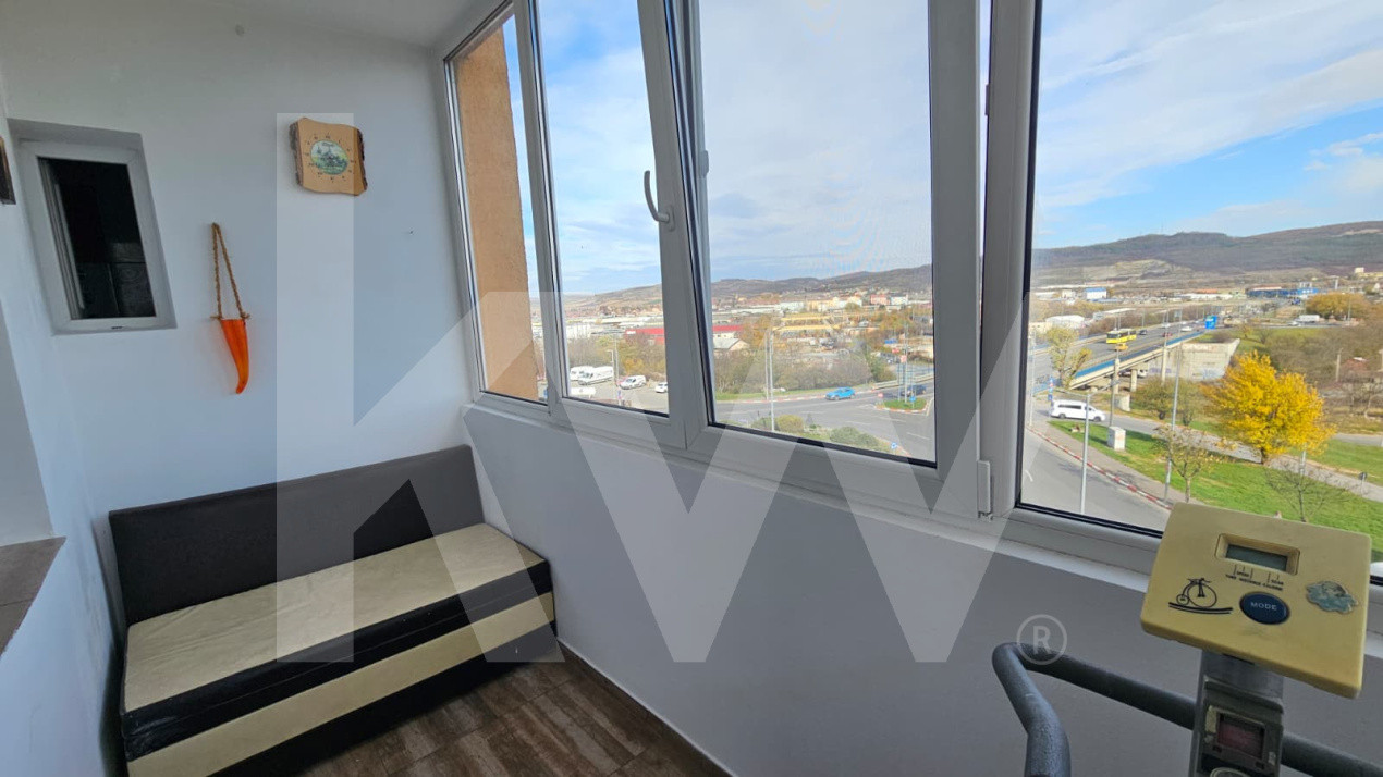 Apartament 3 camere de inchiriat – Vasile Aaron, zona Magazinul Barza