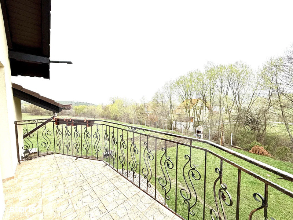 Vilă spațioasă cu teren și vedere panoramică – Tocile, Sibiu