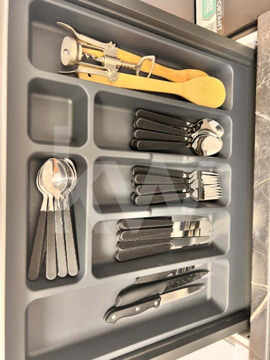 Ap. modern cu 3 cam. complet mobilat si utilat+loc de parcare-Kaufland