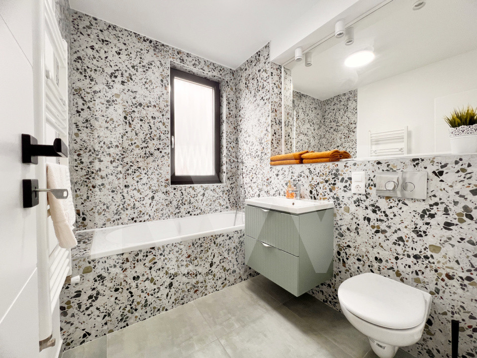 Apart. 3 cam. coplet mobilat, două băi, balcon, lift, parcare-Kaufland Hipodrom