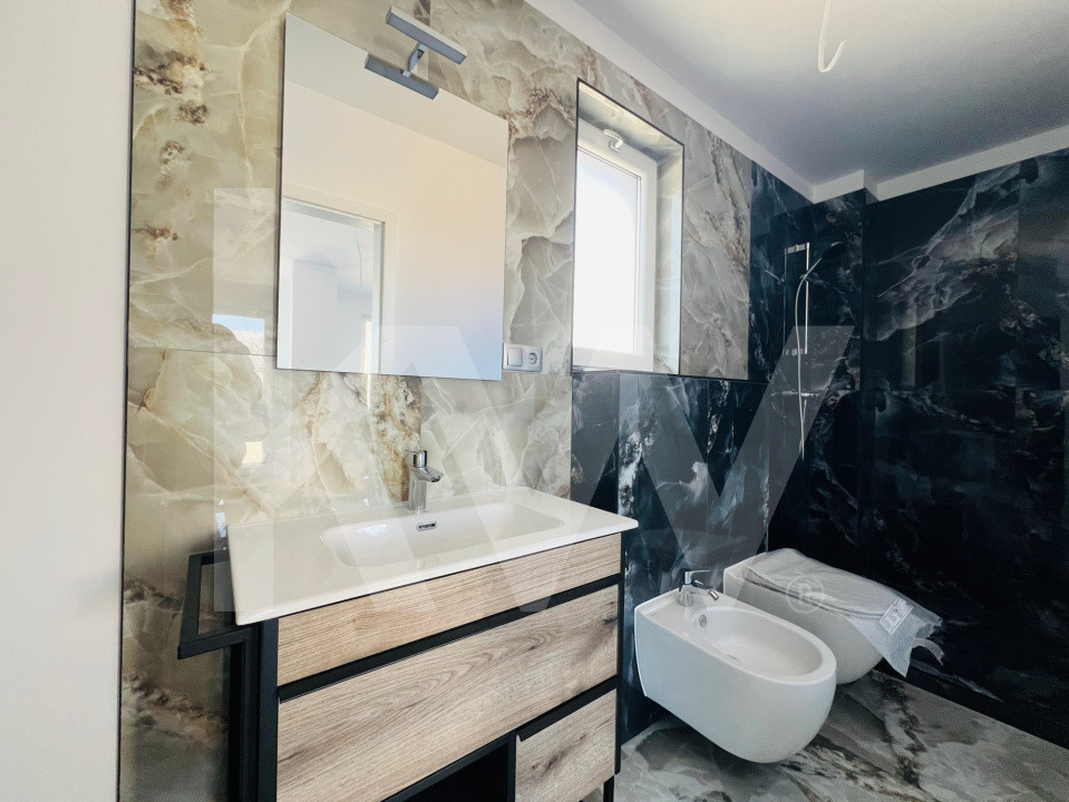 Casă întabulată, 5 cam, 119 mp utili, curte 70 mp, finisată la cheie. DaVinci SB