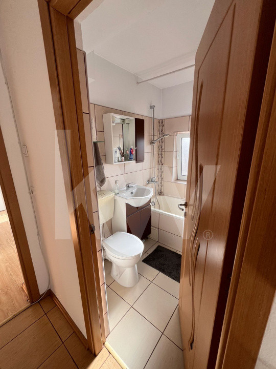 Apartament 2 camere, decomandat - spațios, mobilat și utilat - Zona Trei Stejari