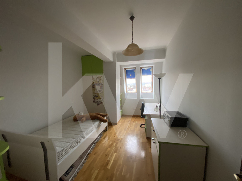 Penthouse 4 camere 166mpu terasa 50mp Cedonia priveliste Munti - Oras