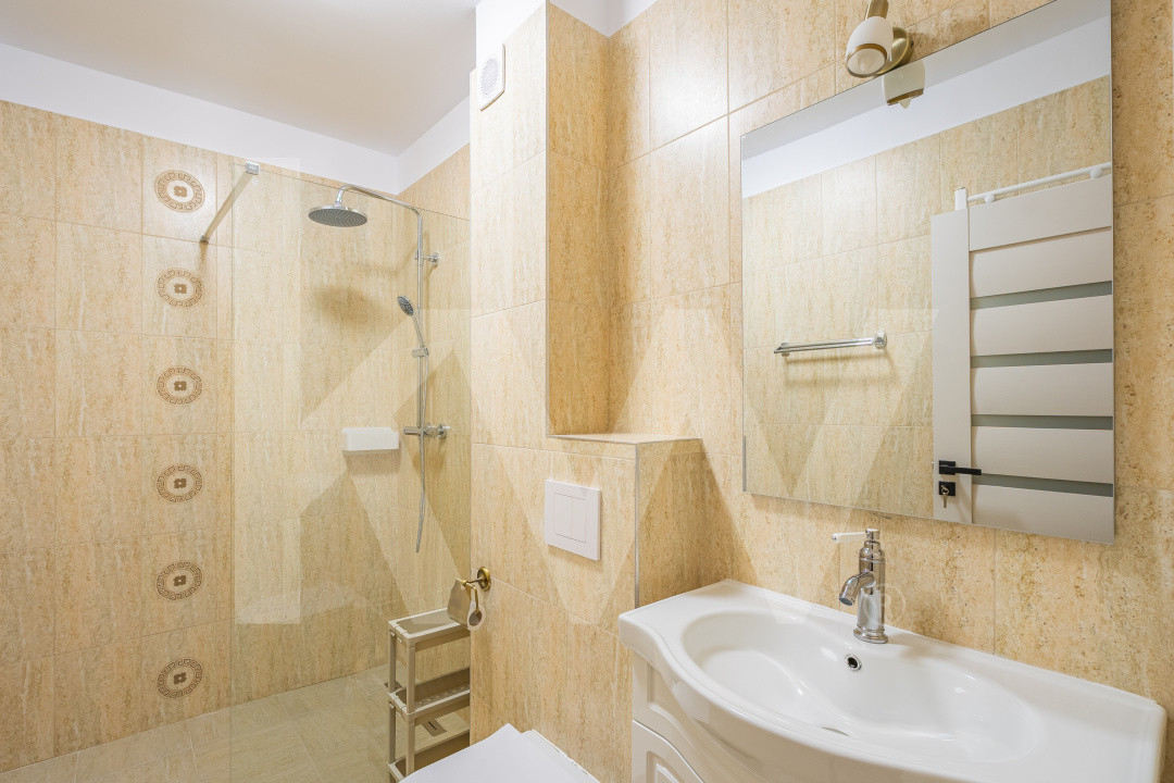 Apartament 2camere mobilat, balcon 10 mp, vedere Cindrel, parcare, Doamna Stanca