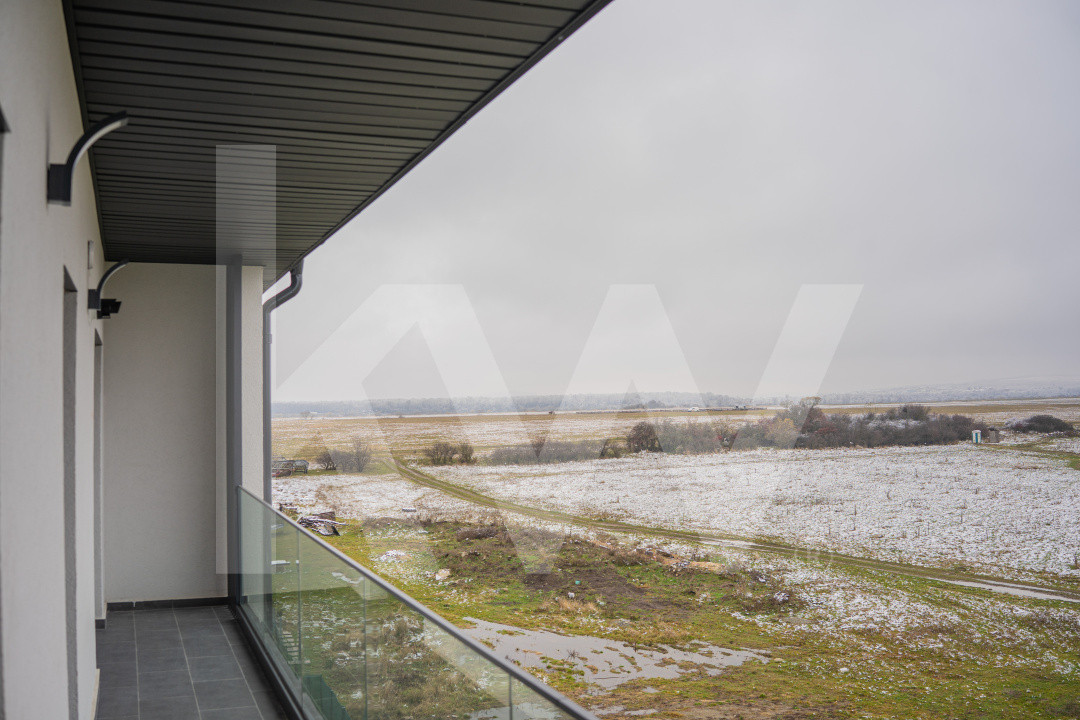 Apartament 2camere mobilat, balcon 10 mp, vedere Cindrel, parcare, Doamna Stanca