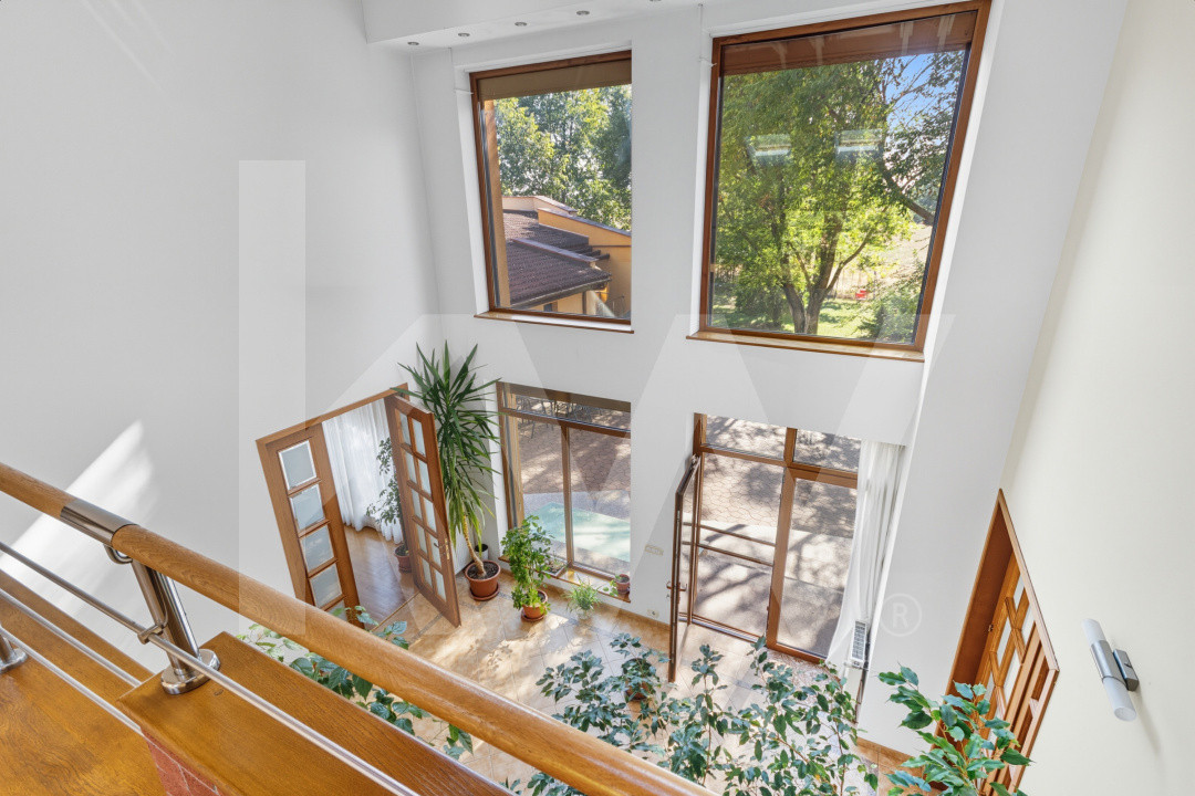 Proprietate Unică în Frumușani – Spațiu, Eleganță și Potențial 