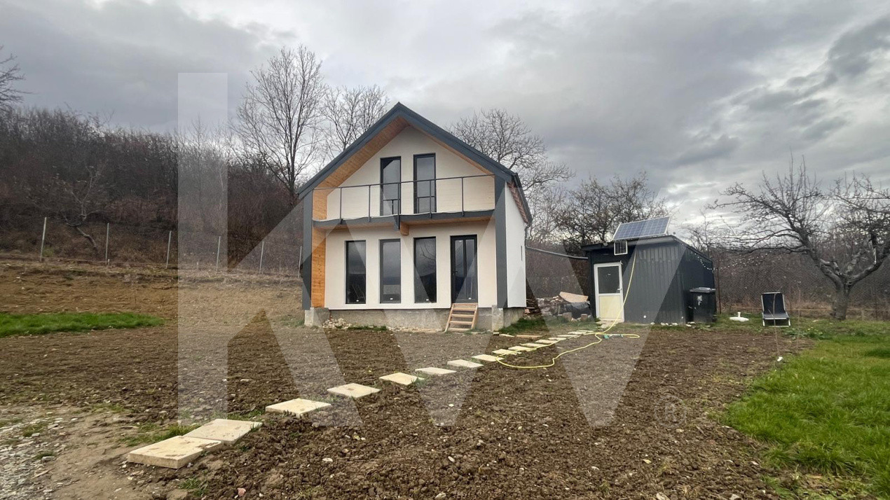 Cabana moderna cu view spectaculos Cristian