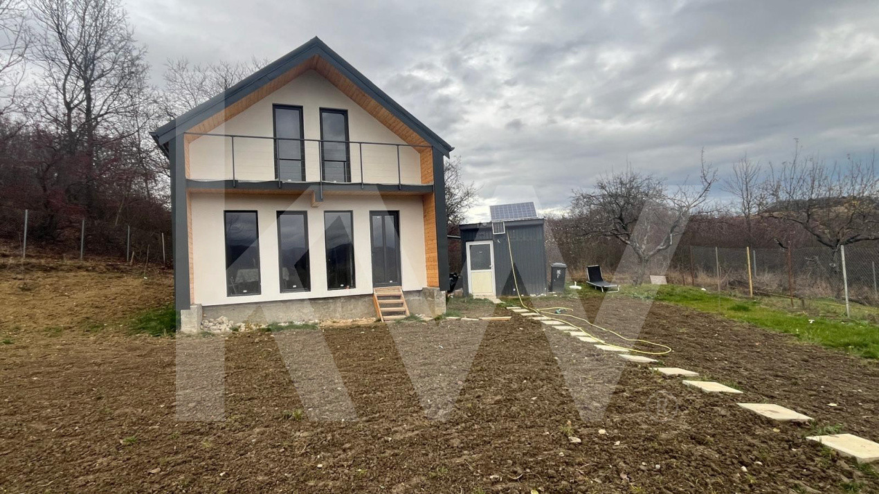 Cabana moderna cu view spectaculos Cristian