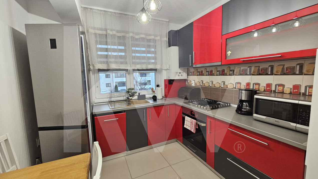 Apartament cu 2 camere + mansarda locuibila, la vila, Selimbar