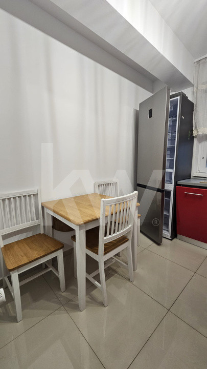 Apartament cu 2 camere + mansarda locuibila, la vila, Selimbar