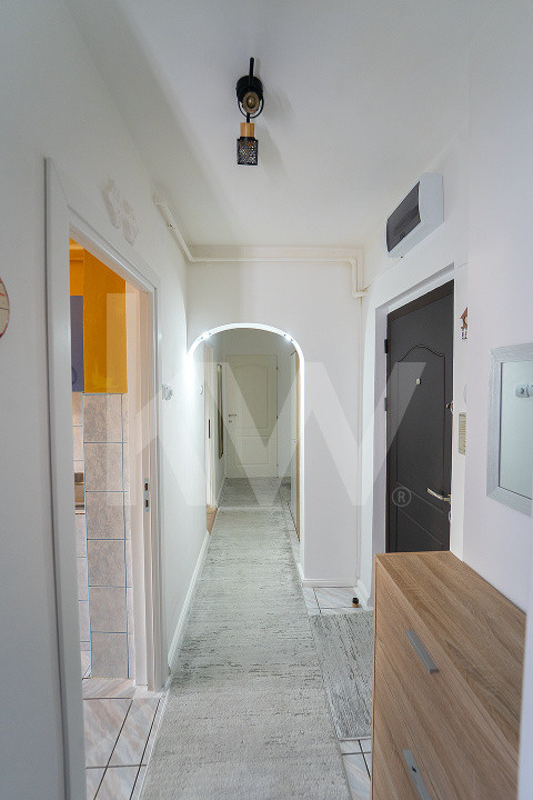 Apartament decomandat cu 3 camere – confort, spațiu și priveliște superbă