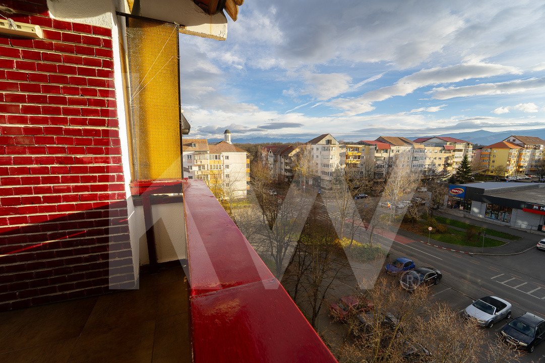 Apartament decomandat cu 3 camere – confort, spațiu și priveliște superbă