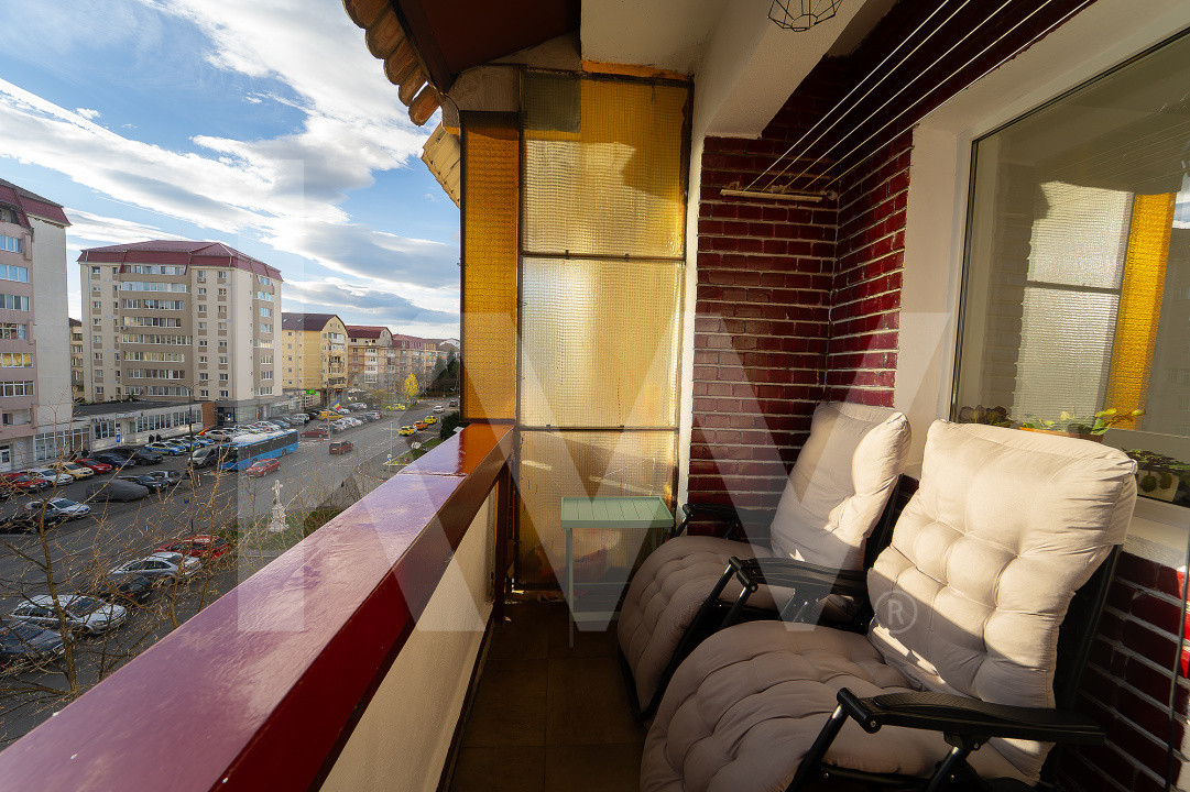 Apartament decomandat cu 3 camere – confort, spațiu și priveliște superbă