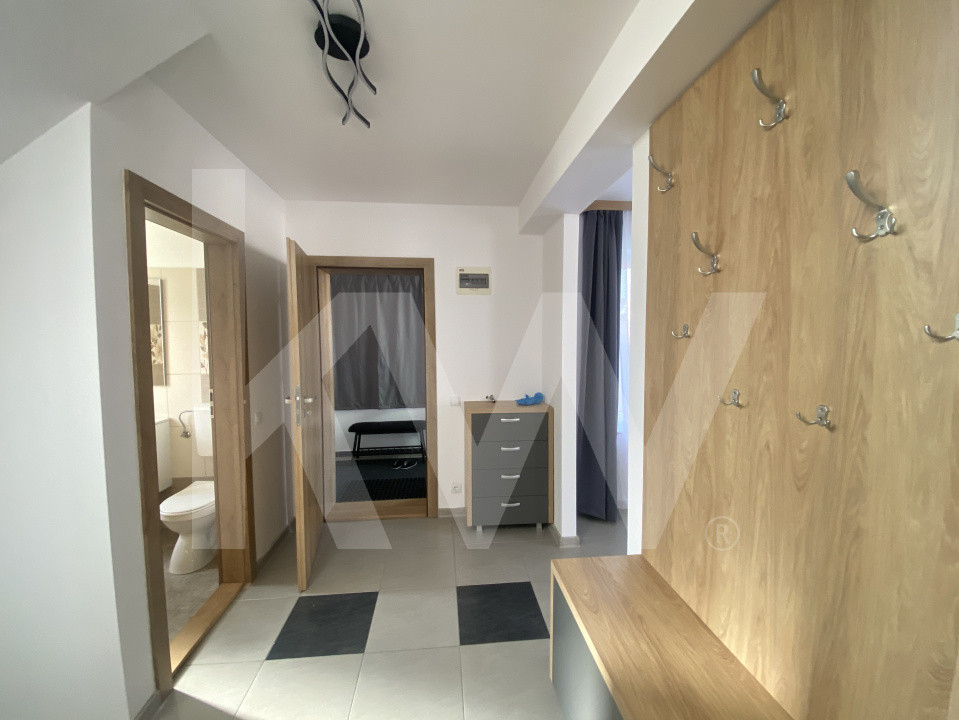 Casa 3 camere 2 bai de inchiriat moderna zona Tineretului Sibiu