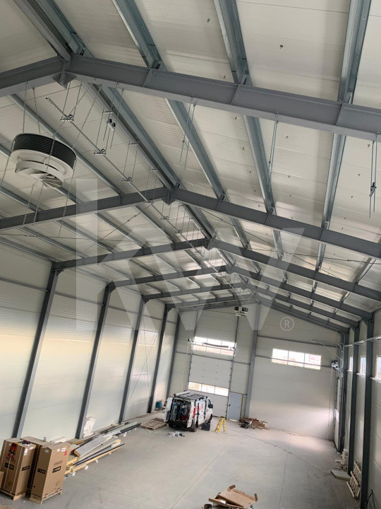 Hala industriala independenta energetic 600 mp judetul Sibiu