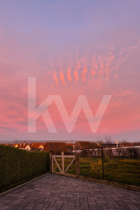 Casă 4 camere modernă construită corect în Kleine Residenz Sibiu