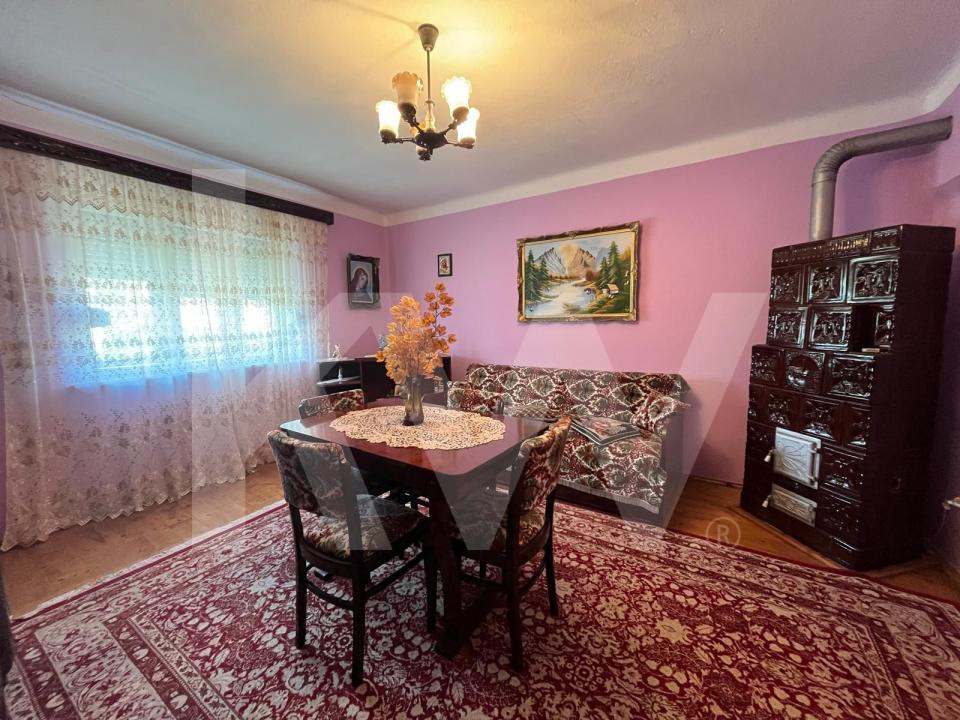 Casa cu poveste si potential – locul perfect pentru un nou inceput in Seica Mare