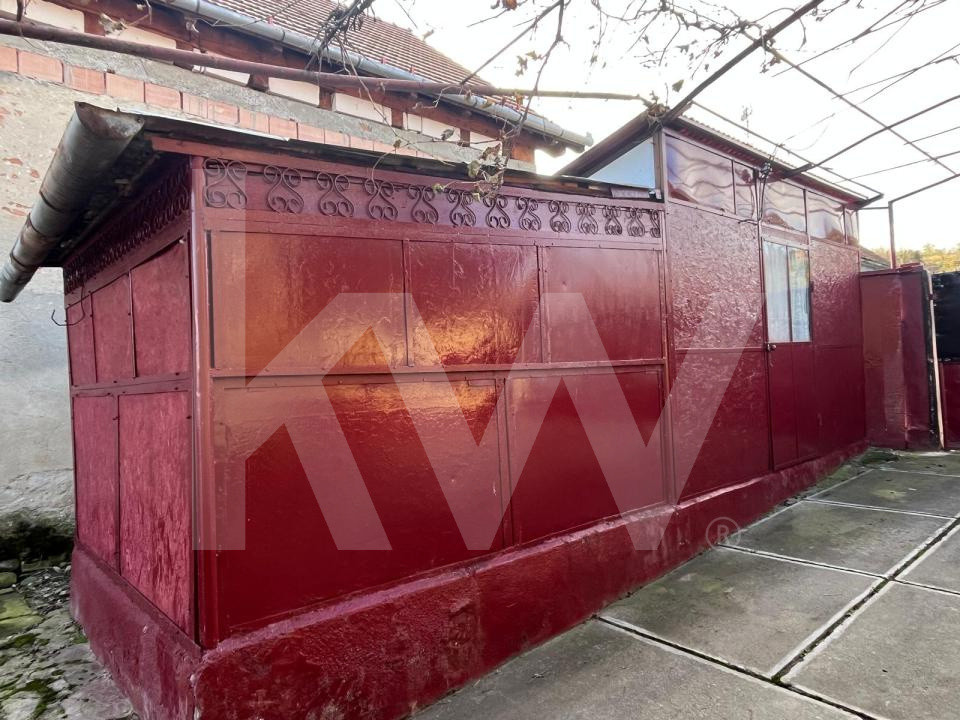 Casa cu poveste si potential – locul perfect pentru un nou inceput in Seica Mare