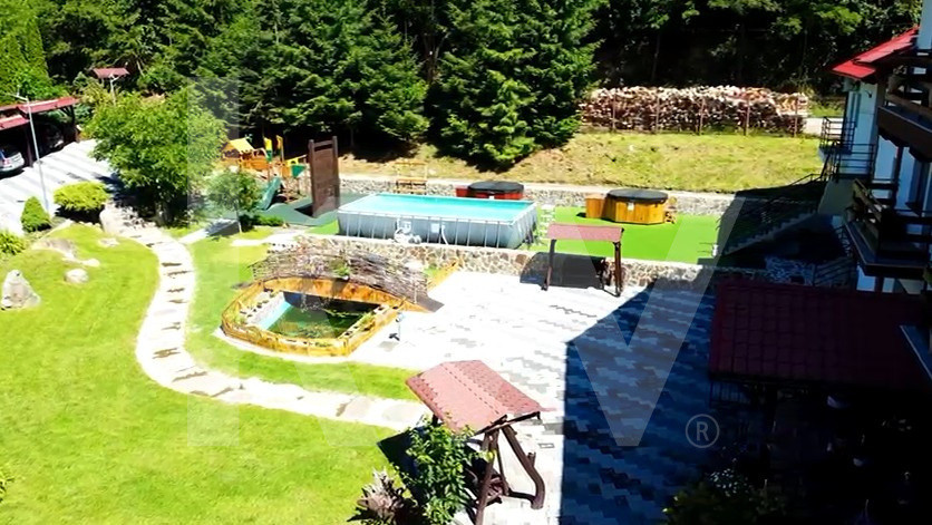 Lacul de Argint, pensiune 14 camere cu restaurant și lac în zonă premium!