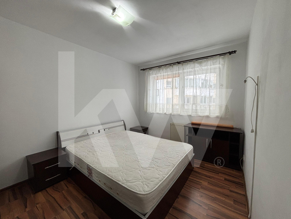 Apartament 3 camere zona Calea Poplacii