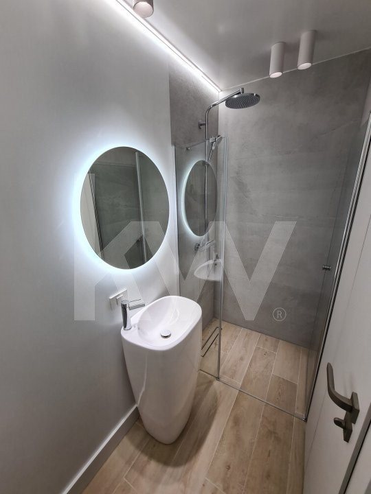 Apartament de lux de inchiriat 3 camere cu piscina exterioara in Sibiu