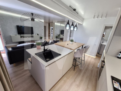 Apartament de lux de inchiriat 3 camere cu piscina exterioara in Sibiu