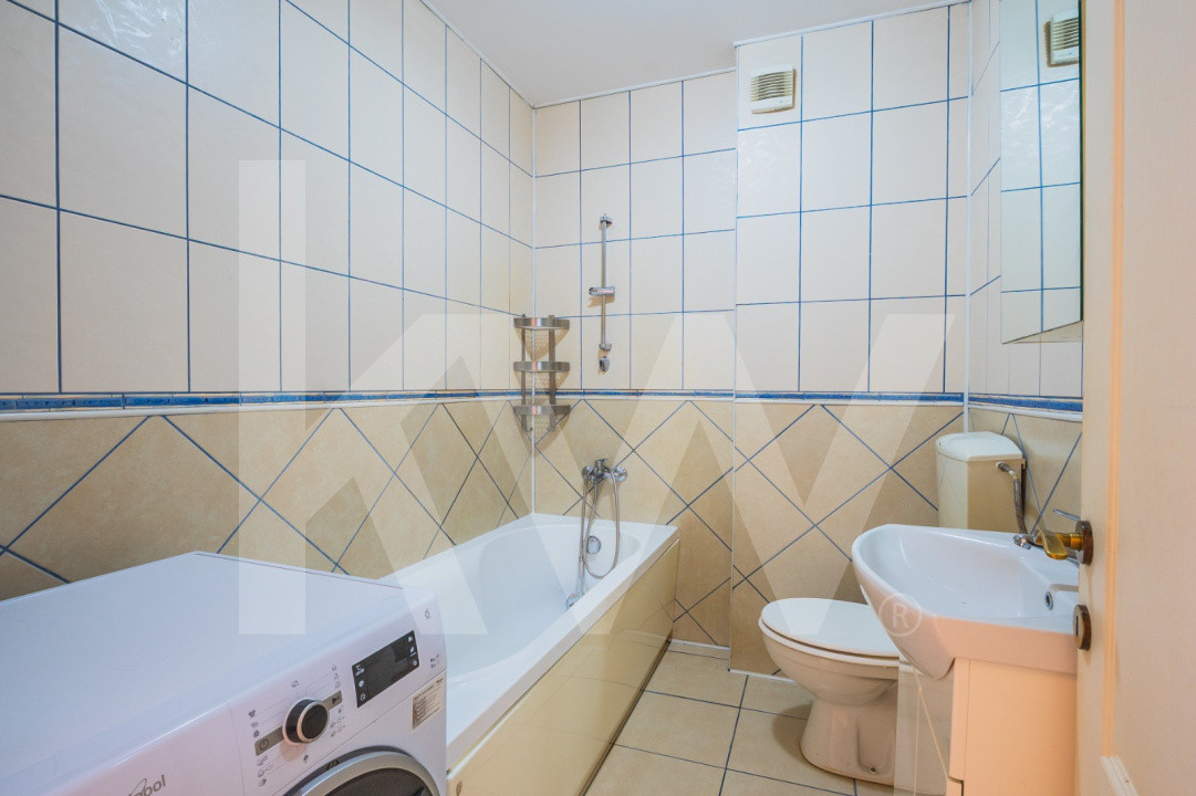 Oază de lumină și confort: Mansardă de vânzare