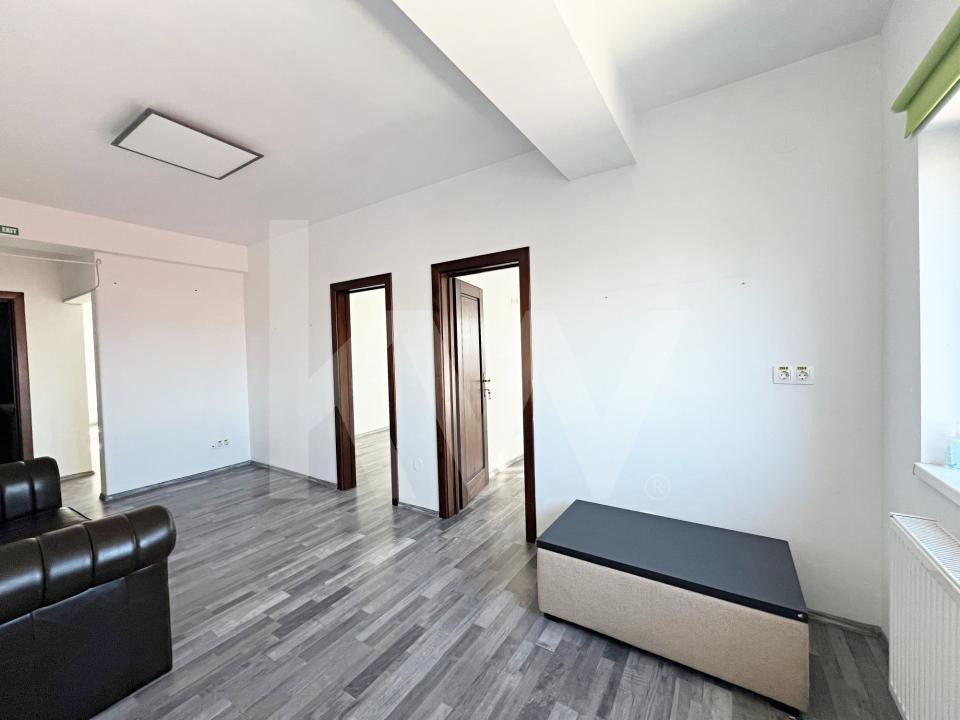 Spații de birouri de închiriat – 80 mp și 100 mp – clădire de birouri cu lift