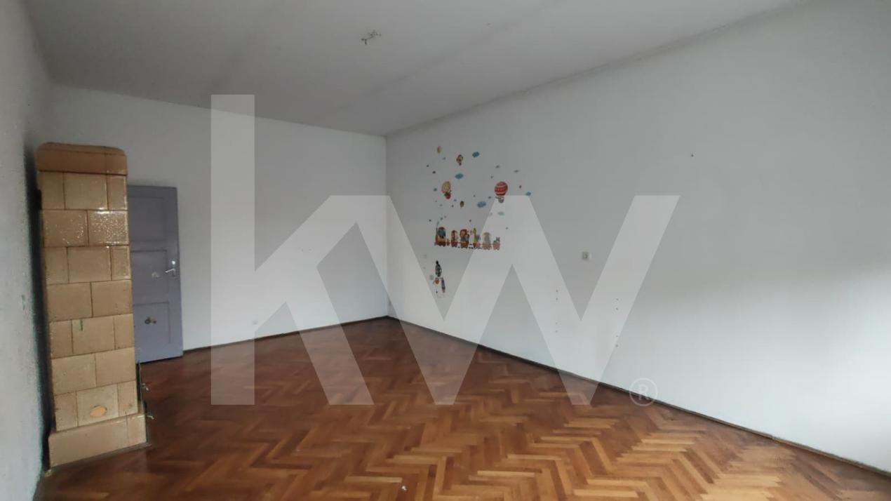 Casă de vanzare  cu 4 camere și pivniță, str. Teilor – Sibiu