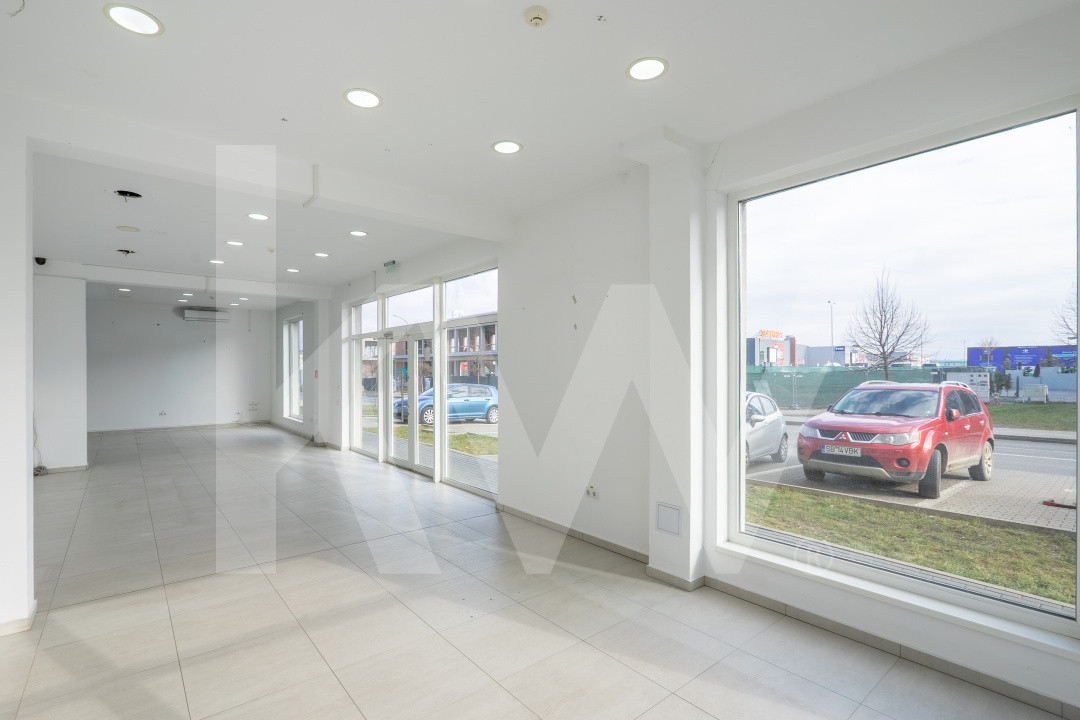 Spatiu comercial finisat 174mp vitrina la Dna Stanca ideal showroom clinica