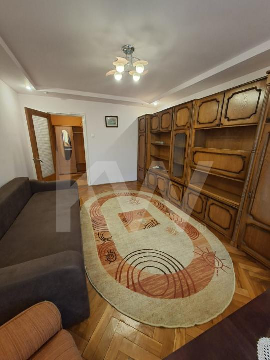 APARTAMENT DE INCHIRIAT 2 CAMERE STR MIHAI VITEAZUL
