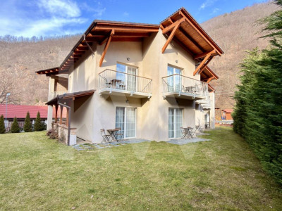 Pensiune de vanzare - Sugag Transalpina