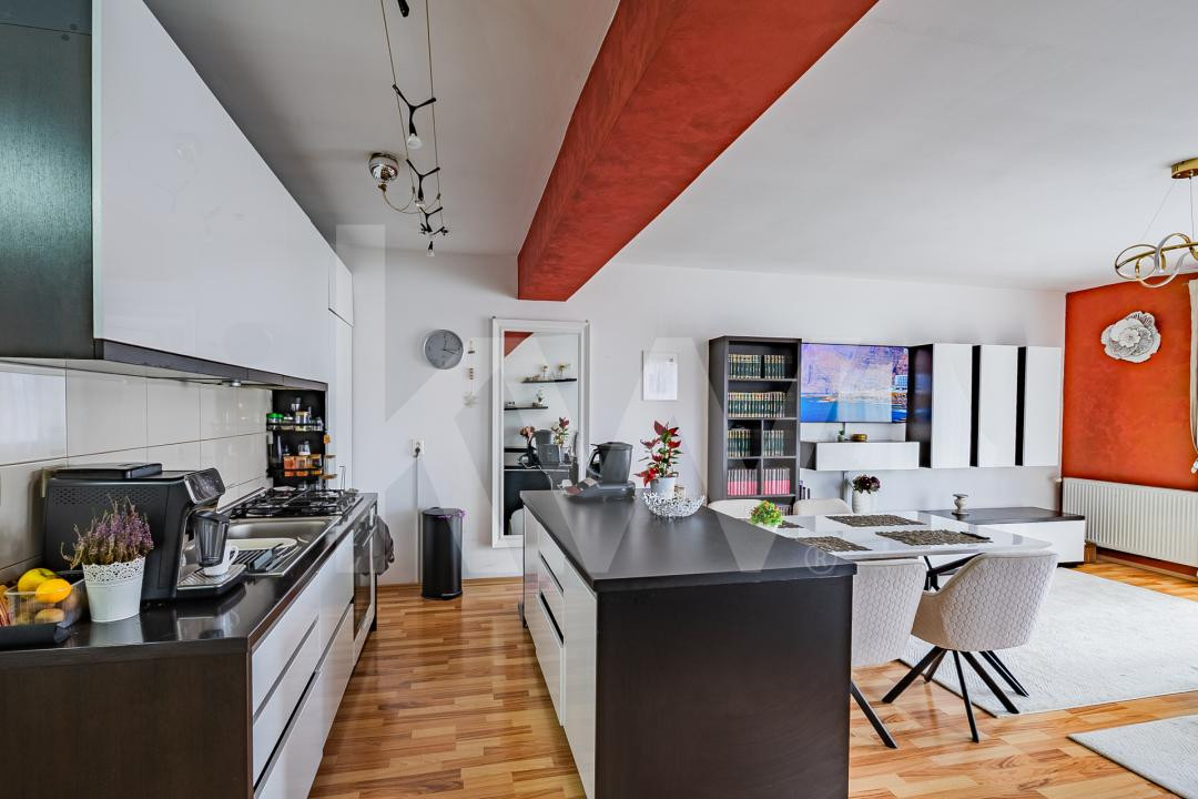 Apartament 3 camere - Etaj 1 - str. Lupeni - 94 mp total