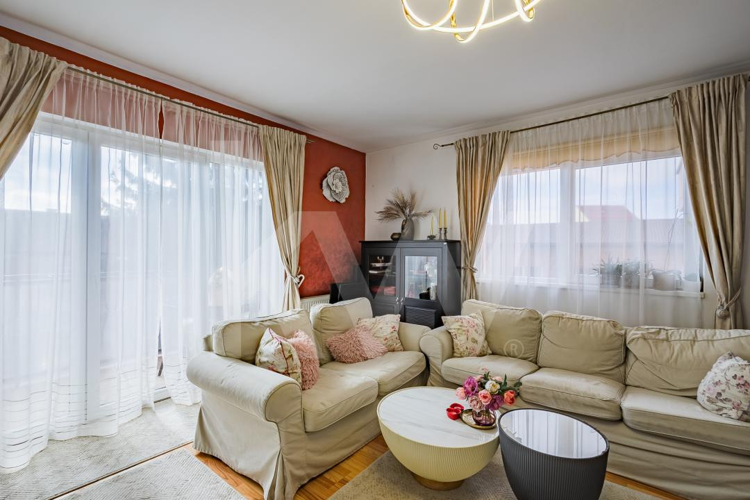 Apartament 3 camere - Etaj 1 - str. Lupeni - 94 mp total