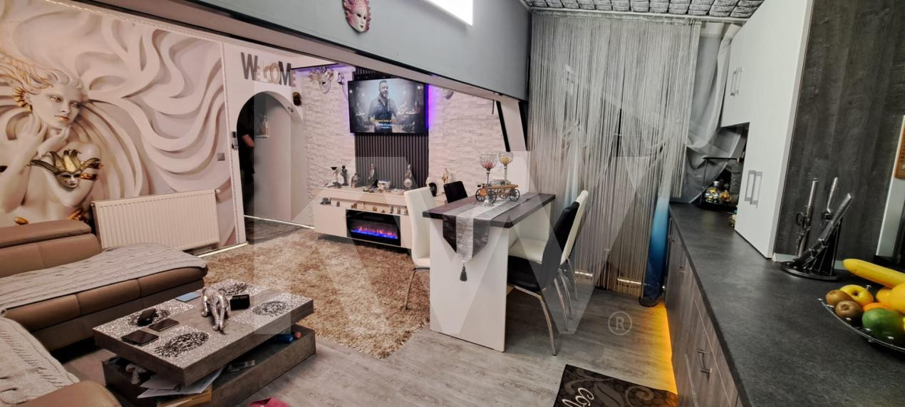 Apartament tip mansarda ,  decomandat , pe 2 niveluri , 92 mp utili