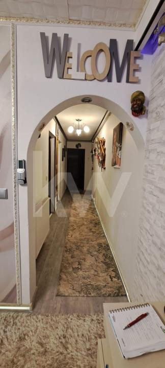 Apartament tip mansarda ,  decomandat , pe 2 niveluri , 92 mp utili