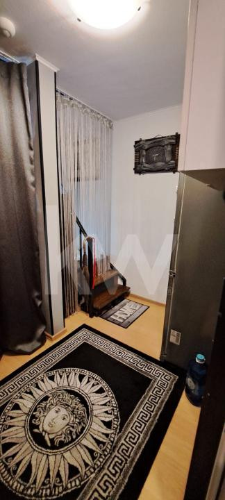 Apartament tip mansarda ,  decomandat , pe 2 niveluri , 92 mp utili