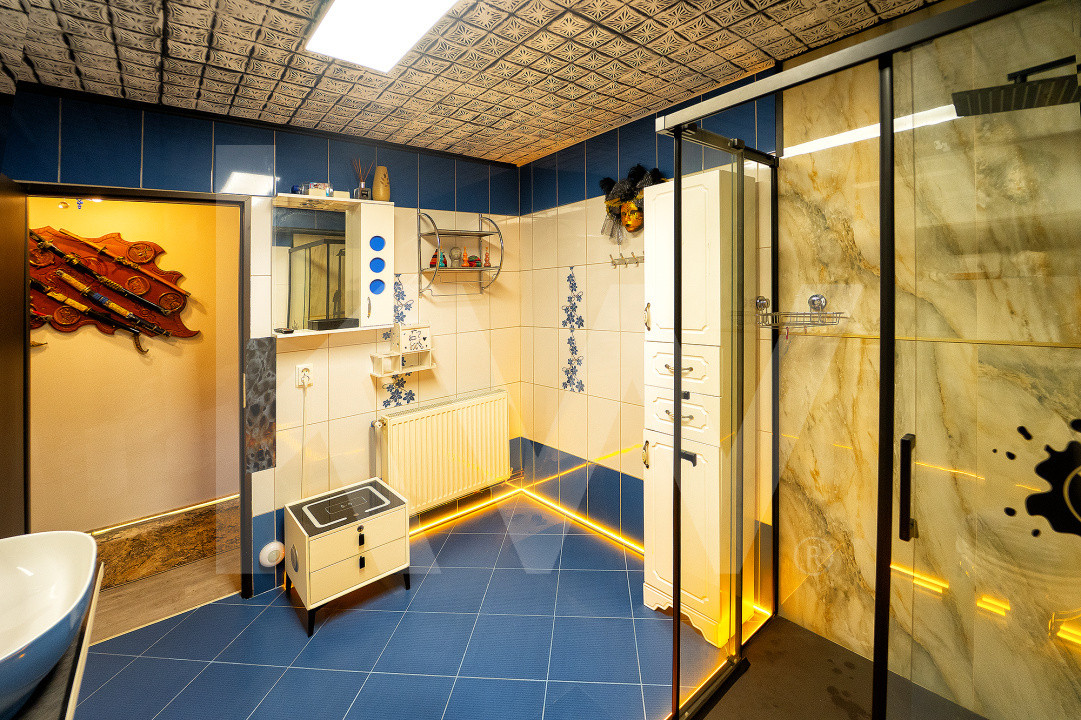 Apartament tip mansarda ,  decomandat , pe 2 niveluri , 92 mp utili