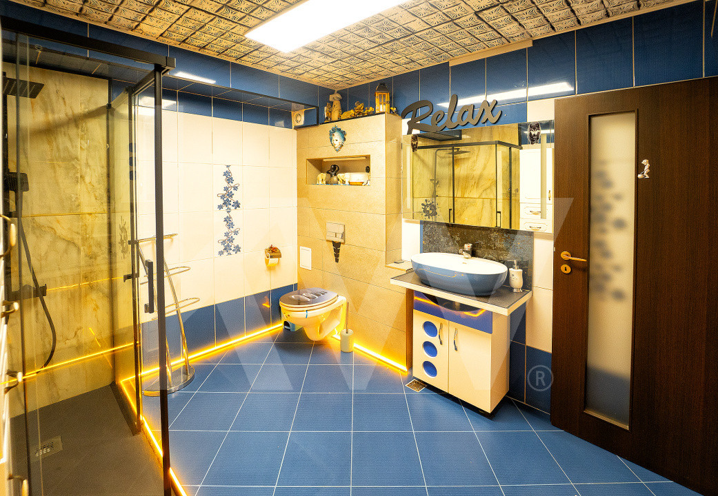 Apartament tip mansarda ,  decomandat , pe 2 niveluri , 92 mp utili