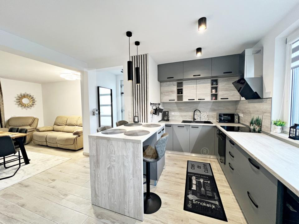 Casa nouă 4 cam. modernă, mobilată și utilată, curte. 10 min. de Sibiu 