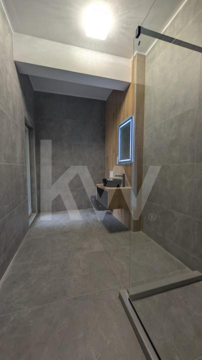 Apartament 2 camere nou, prima închiriere, parcare privată, zona Cireșica!