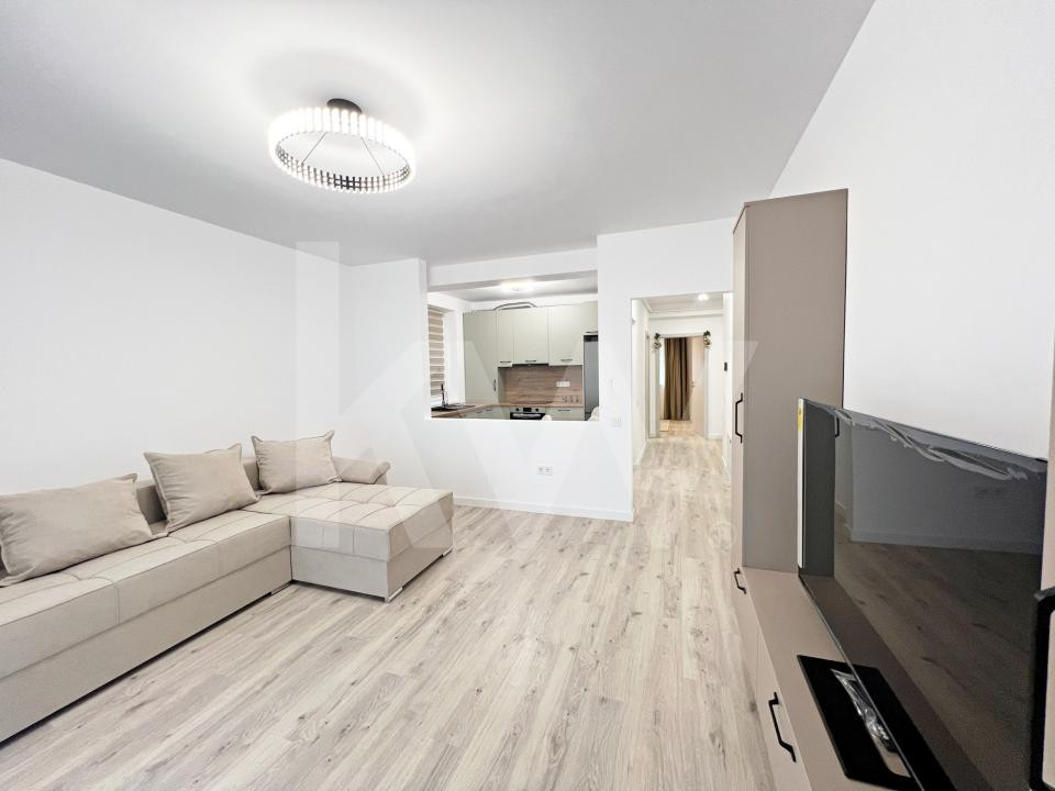 De închiriat apartament 2 camere complet mobilat si utilat. Terasă mare. 