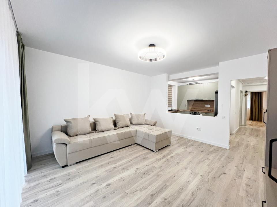 De închiriat apartament 2 camere complet mobilat si utilat. Terasă mare. 