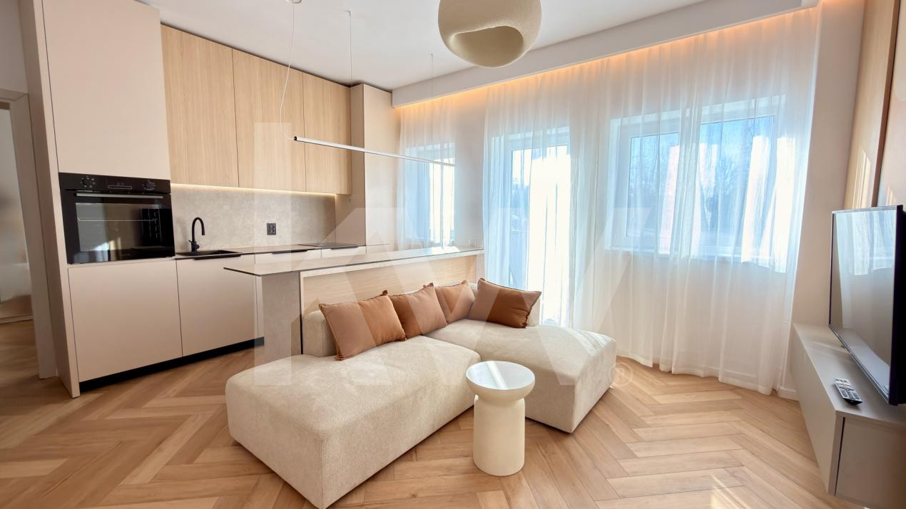 Apartament 3 camere modern | prima închiriere | parcare | bloc nou